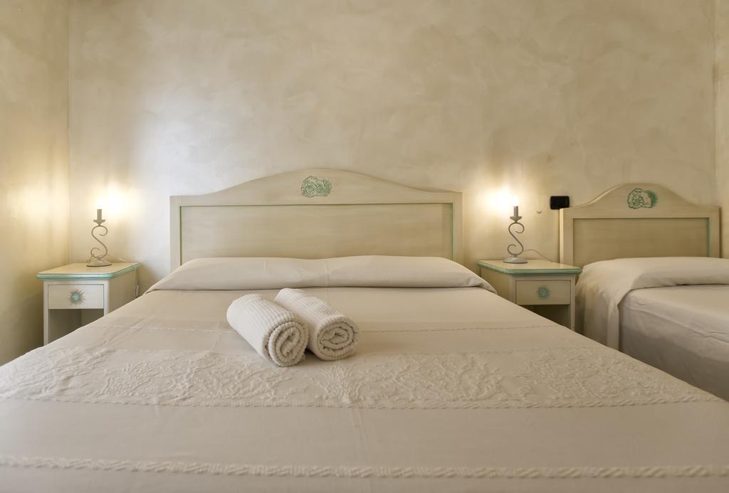 Morpheo Rooms Alghero Bagian luar foto