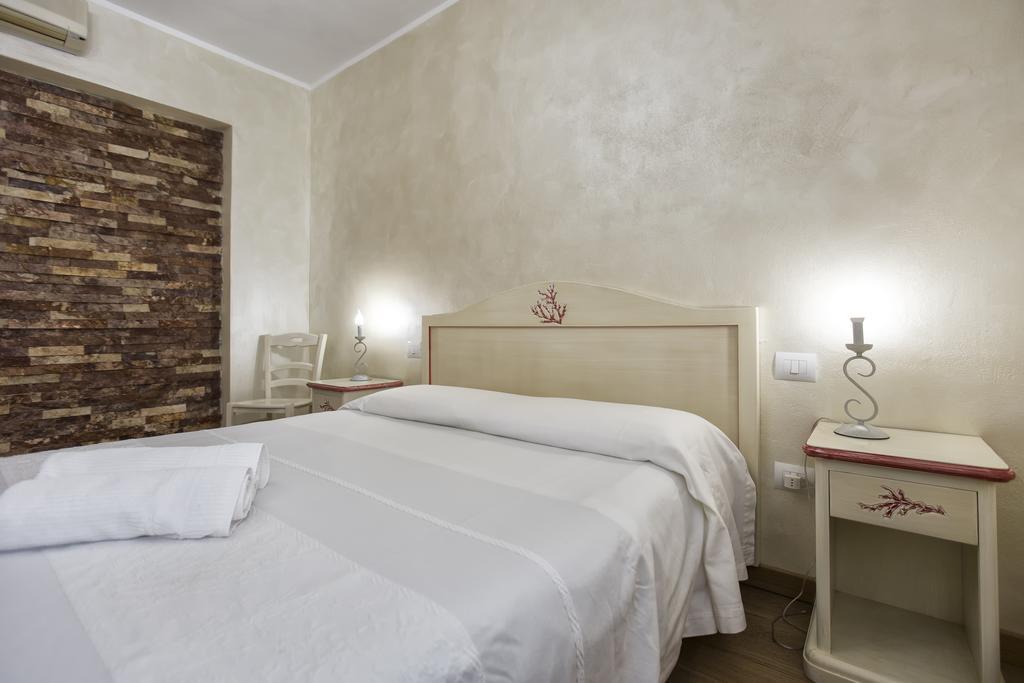 Morpheo Rooms Alghero Bagian luar foto