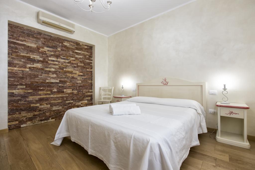 Morpheo Rooms Alghero Bagian luar foto