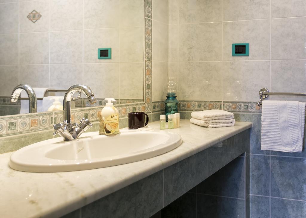 Morpheo Rooms Alghero Bagian luar foto